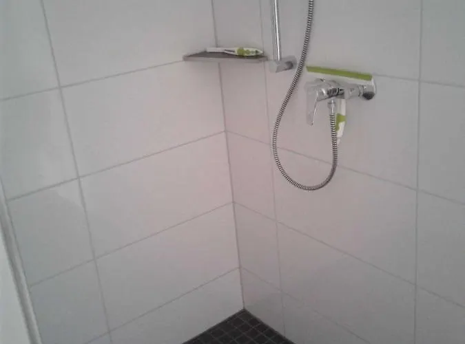 مزرعة للإقامة Kreuzdellenhof Ferienzimmer Hembach