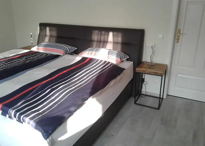 مزرعة للإقامة Kreuzdellenhof Ferienzimmer