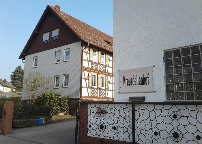 Kreuzdellenhof Ferienzimmer مزرعة للإقامة *